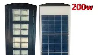 REFLETOR SOLAR NO POSTE DIA