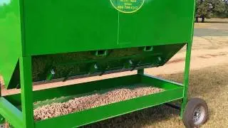 Solar Cattle Feeder 6000 Dispensing Cubes