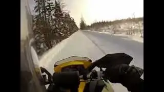 Snowmobiling 100+mph on Fresh Groomed Trail