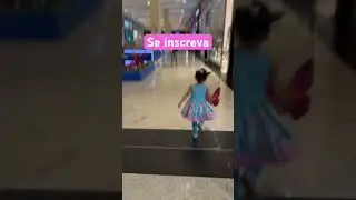 Lara Hadassa - eu invadindo as lojas do shopping jk de Bras&iacute;lia