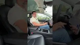 Обзор интерьера Tesla Model Y менее чем за 60 секунд