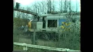 RAILFREIGHT METALS CLASS 37.37037 At Bromley North 30 12 95.Neil Hayton railway memories