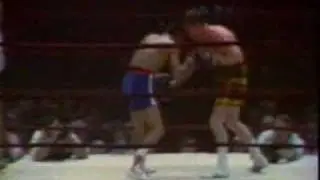 Ken Buchanan vs Roberto Duran Round 8
