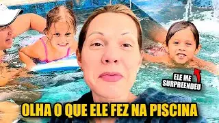 Children's first swimming lesson
