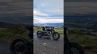 A Triumph Bobber vs a Ducati Scrambler.. and a view #motorcycle #triumph #ducati