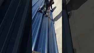installation bande d'&eacute;tanch&eacute;it&eacute;. remplacement toiture bac acier