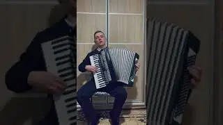 Спочивати вже пора пізня-ж  бо година ...