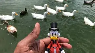 Disney DuckTales Reboot Action Figures Review Scrooge McDuck & Flintheart Glomgold - Real Ducks