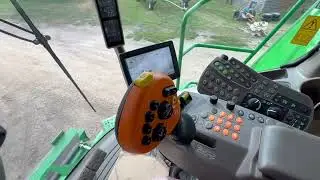 JD S660 Combine w/Contour Master