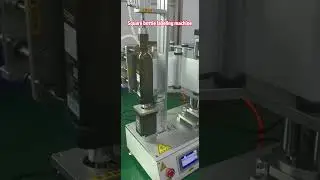Square bottle labeling machine#labelingmachine #labeling #packagingmachine #packaging #machine