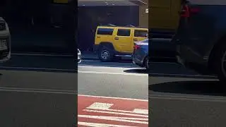 Everyone knows this 😊 #cool #car #yellow #shorts #shortvideo #australia #sydney #hummer