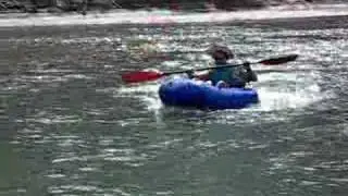 Remont&eacute;e de courant avec un mini raft
