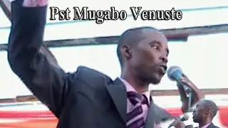 Pst MUGABO Venuste (Twigiye ku birenge)mu cyigisho cyiza abwiye abantu gukomera kwayo#amakorasi