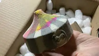 Unboxing Lush 30th anniversary bath bombs