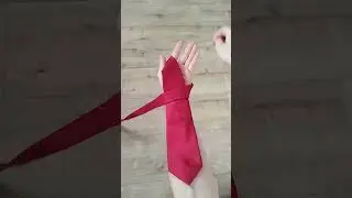 How to tie a tie 💪😍 quick &easy #shorts #diy #how