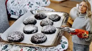 KETO CHOCOLATE CRINKLE COOKIES. Dairy Free & Gluten Free Holiday Cookies Recipe.