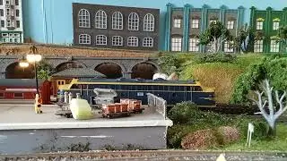 Lima VR B Class, fitted with a Hornby HM7000 8pin TXS sound decoder.