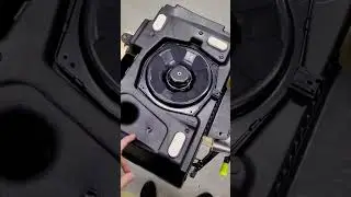 Range Rover Evoque Coupe poprawiamy Meridian Sound System oraz wyciszenie
