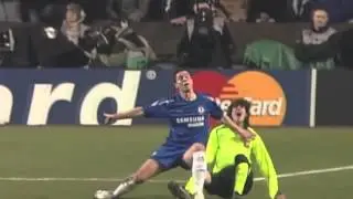 Del Horno brutal foul on Messi (Barcelona - Chelsea, 2006)