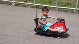 4 Years old on Razor Crazy Cart 2014