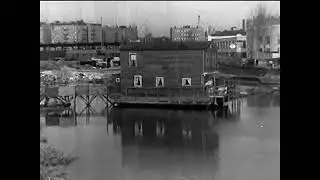 Manhattan Waterfront  ; New York - 1937 [high resolution]
