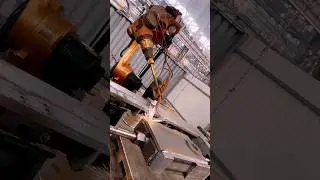 Сварочный робот GSK с лазерной системой слежения за швом.