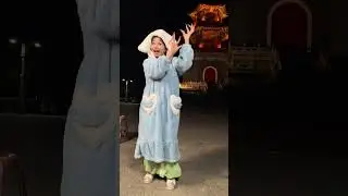 Fengbao's Finger Dance to &lsquo;Birds Swaying&rsquo; Song | Cheerful & Carefree Performance Art Music Cover