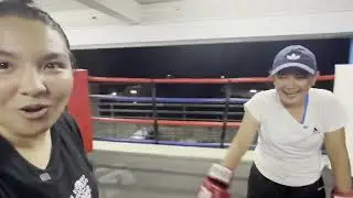 DALAWANG MANOK NI DAYO