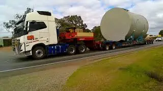 🚛. WA Specialised Transport moving two steel fabricated storage tanks north on GNH. Tues 15.07.2025.