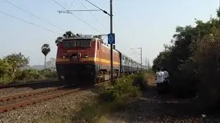 Cholan Express hauled by Arakkonam Grandpa, WAP 1 #22014