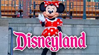Christmas on Main Street, Minnie & Friends and Storybook Land - Disneyland Walkthrough with Rides