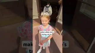 MAKING YOUR OWN TIARA IN MAGIC KINGDOM #magickingdom #disney #disneyworld #disneyparks