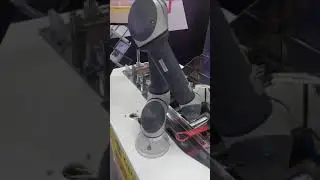 Robots can Fry fries or flip a burgers