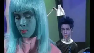My Best Friend is an Alien! - School Dance