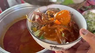 Delicious Noodles in Cambodia &ndash; Nom Banh Chok
