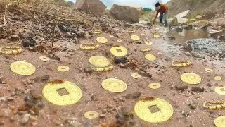 Lucky Day I found many gold Coins under rock at water flow mountain