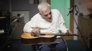 Martin Guitar.. 1932 Hawaiian model. Instrumental - Jim's Pies