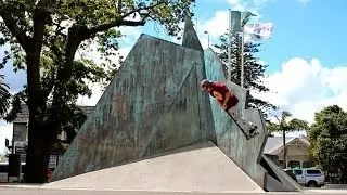 Regan Thompson US AND THEM DVD Part Remix