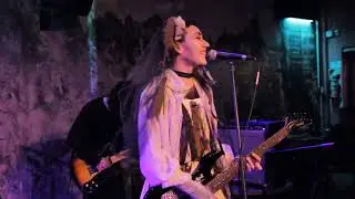 CYANO - sacarnos del fuego (En vivo en Qi 4/9/2025)