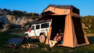 14#  An ideal lost beach for camping in a roof top tent. Land Rover Defender Overlanding.