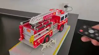FDNY Ladder 40 Funrise scale