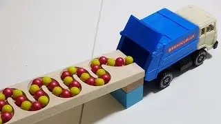 This Marble Run Speedway Is Addictive 🤯