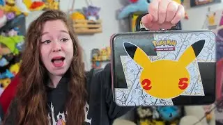 UNE VALISETTE ULTRA RARE ! Ouverture Pokémon Célébrations 25ème Anniversaire !