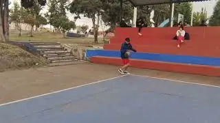 GESTOS T&Eacute;CNICOS DE LOS FUNDAMENTOS B&Aacute;SICOS DEL BOTE EN EL B&Aacute;SQUET ALEX CONSTANTE