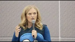 Dory Roasts Pixar (Kim McVicar) - Fictional Roast: Pixar - LA Comic-Con