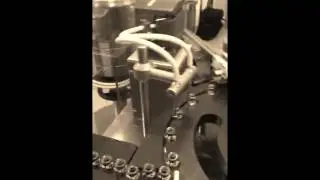 M&aacute;quina Selladora de frascos Landerlan