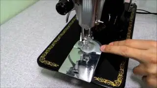 Como Instalar a Chapa Isoladora dos Dentes na Máquina de Costura Singer 15C Para Bordados Em Geral