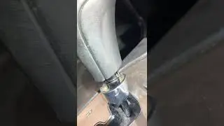2011 Jeep grand Cherokee shifter knob removal