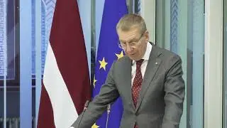 Valsts prezidenta uzruna Barikāžu 35. gadadienai veltītā konferencē