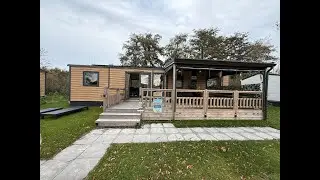 Ruim chalet met veranda te koop in Renesse, Zeeland